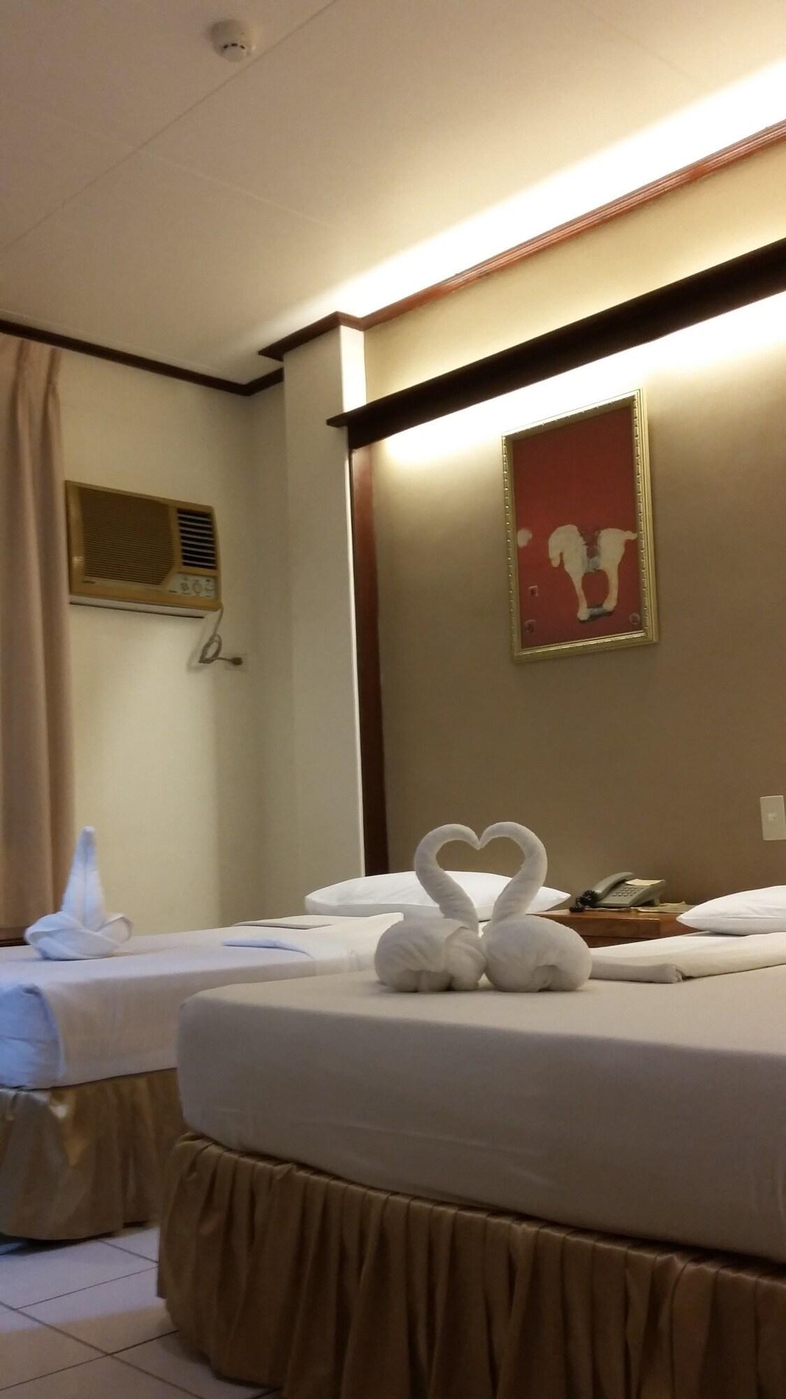 Dumaguete Royal Suite Inn Dumaguete City Exterior photo
