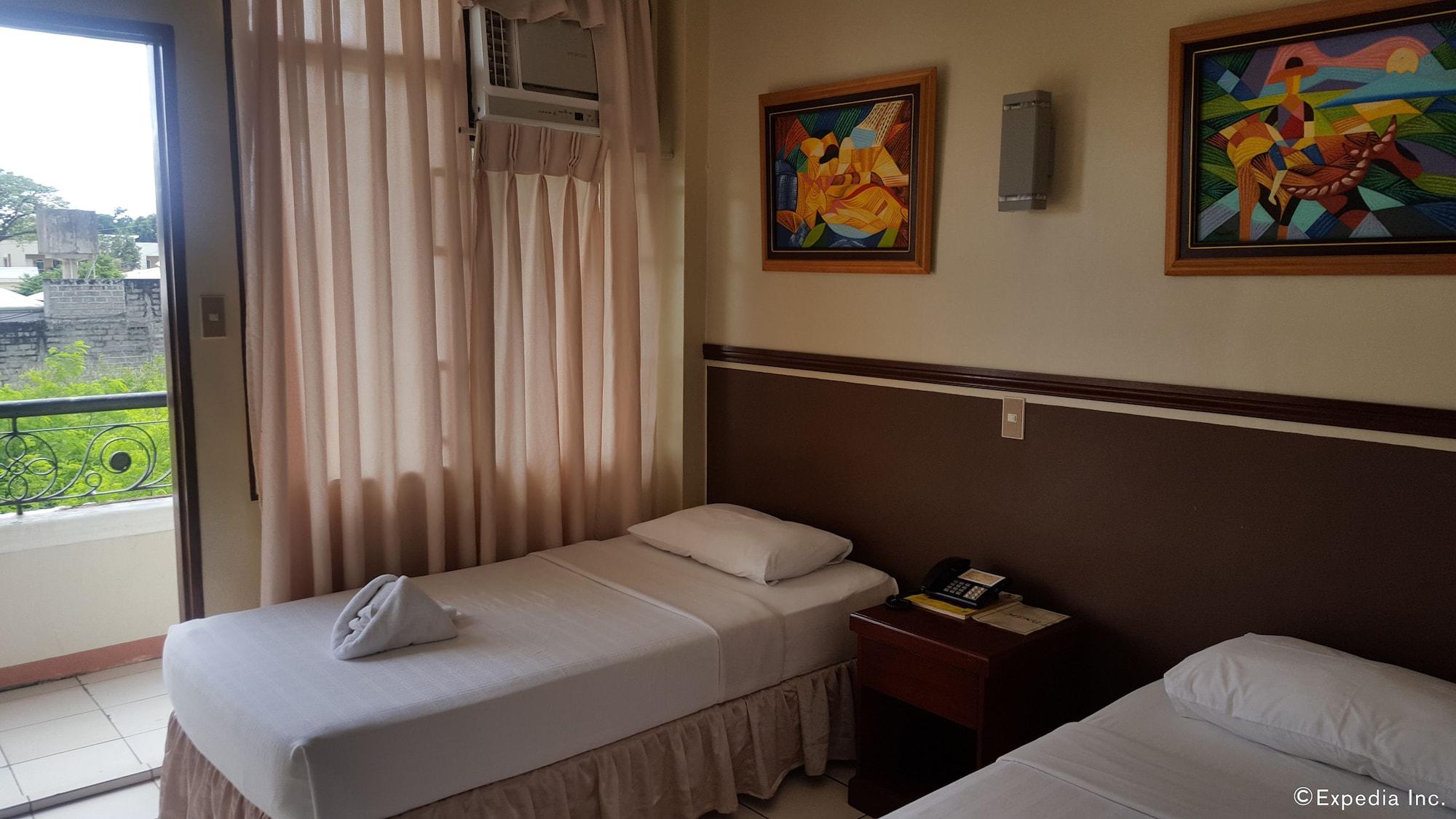 Dumaguete Royal Suite Inn Dumaguete City Exterior photo